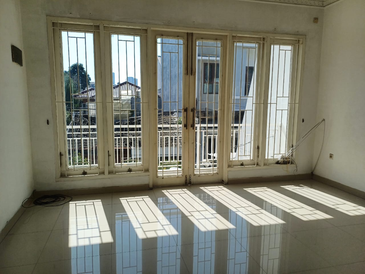 🏡 Dijual Rumah Puri Indah, Jakarta Barat