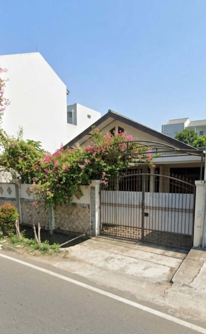 Dijual rumah Tomang, hitung tanah saja