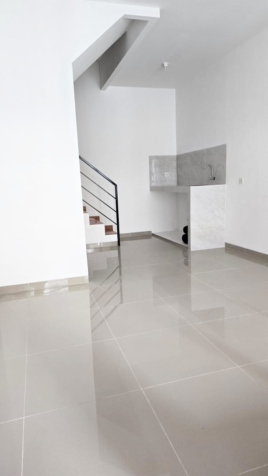 Dijual Rumah Tanjung Duren, Jakarta Barat