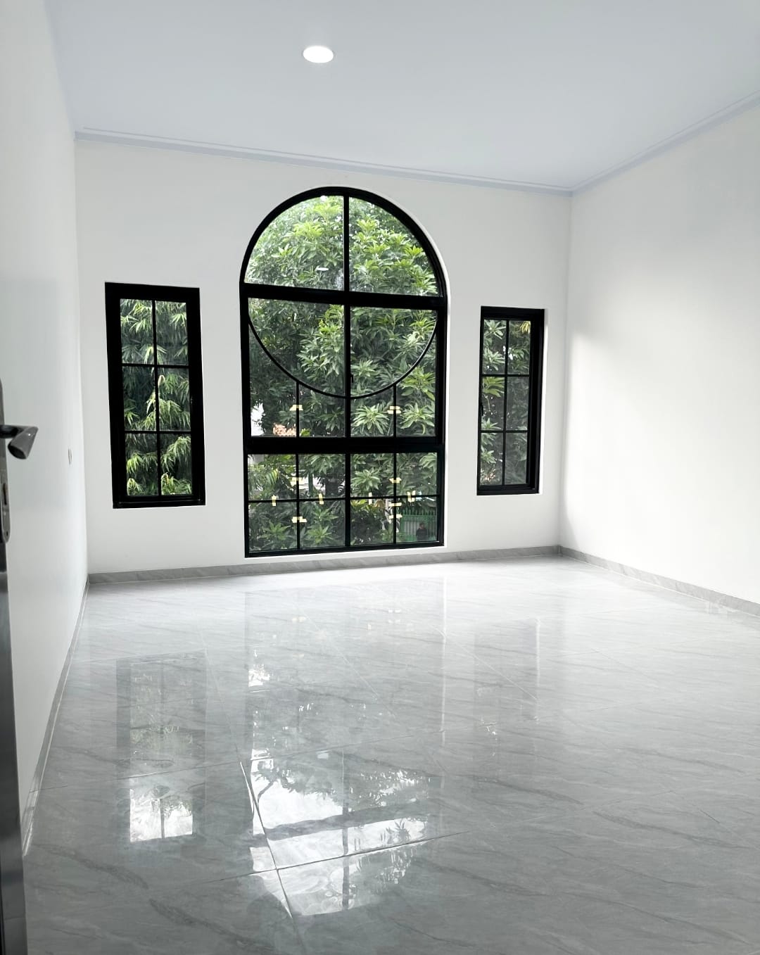 Dijual Rumah Tanjung Duren, Jakarta Barat