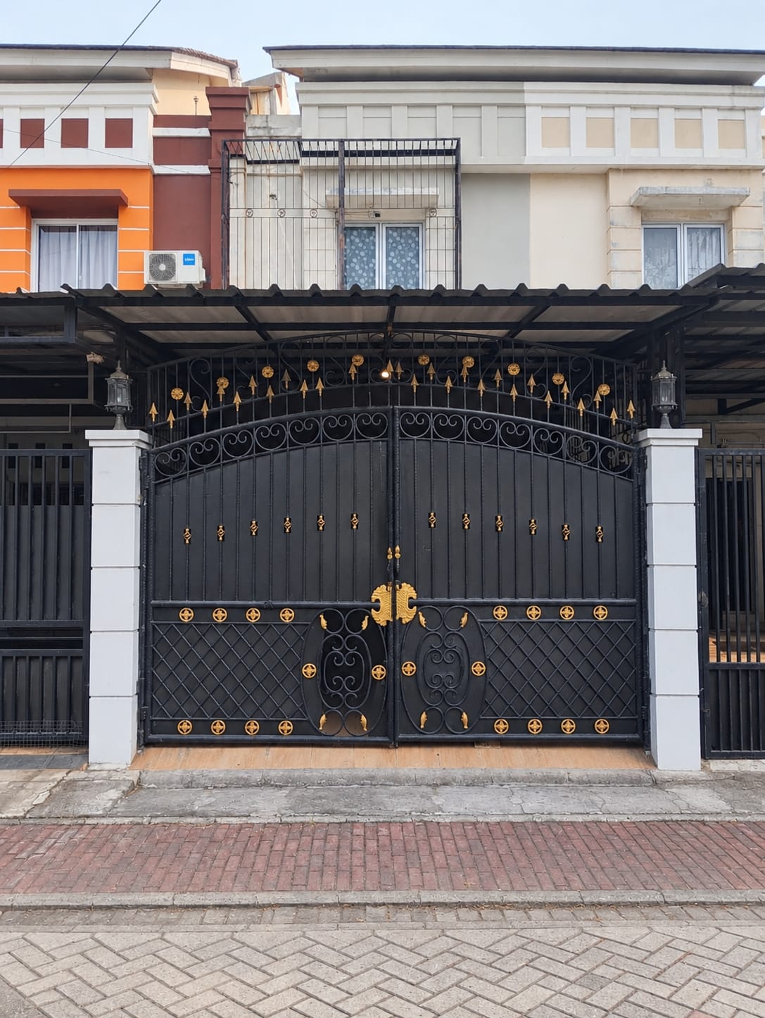 Dijual Rumah Taman Surya, Kalideres Jakarta Barat