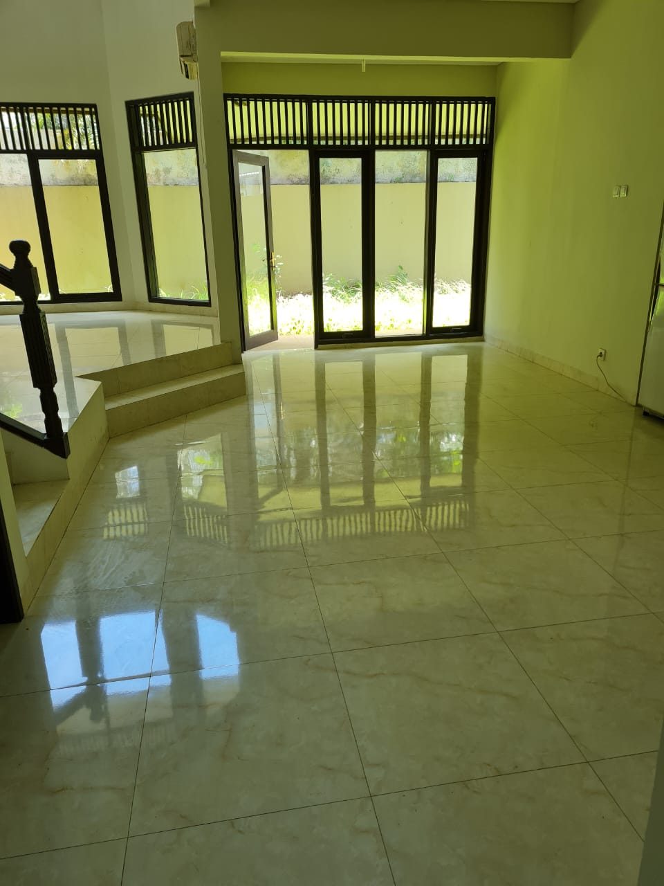 Dijual Cepat Rumah Cemara Golf, Lippo Karawaci Tangerang