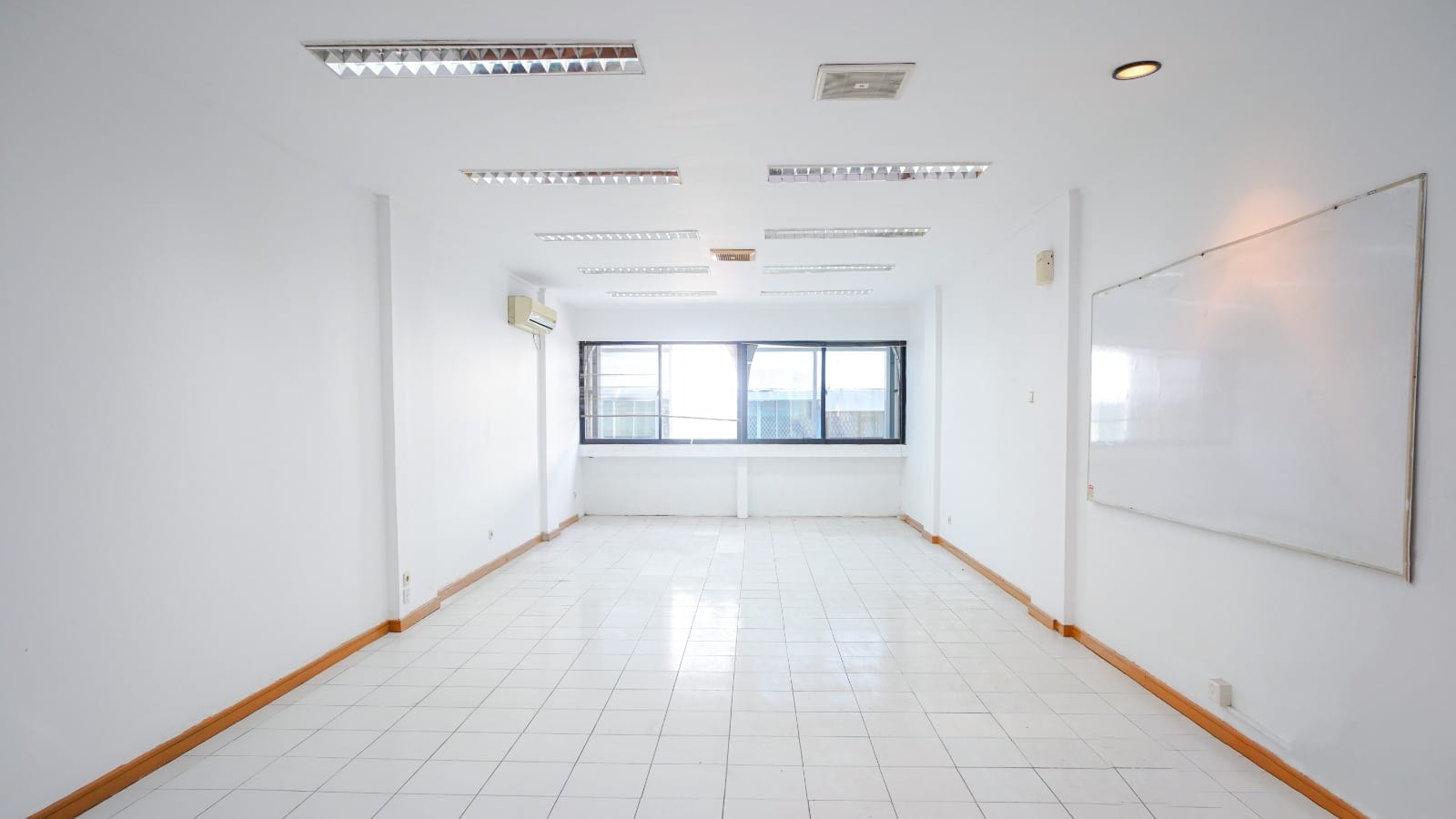 Dijual Ruko Gandeng Pangeran Jayakarta, Mangga Dua Jakarta Pusat