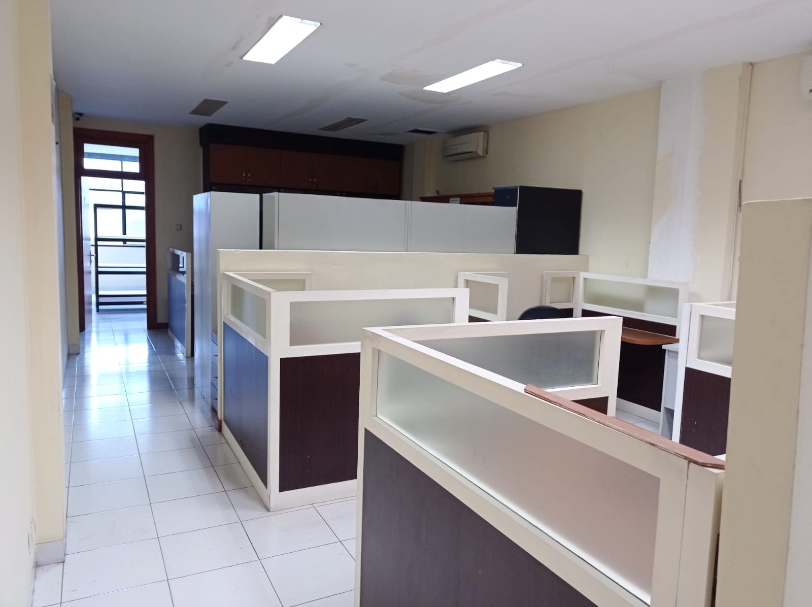 Disewakan Ruko Puri Indah, Kembangan Jakarta Barat