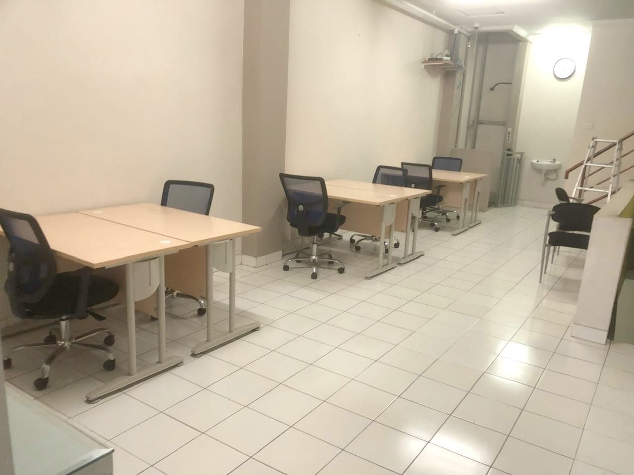 Disewakan Ruko 4 Lantai, Meruya Ilir Jakarta Barat
