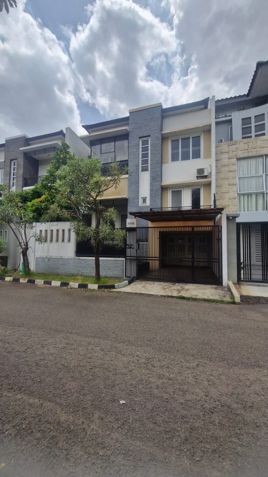 Di sewakan rumah permata buana, kembangan Jakarta barat